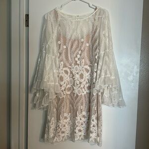 Belle Badgley Mischka size 6 lace/nude dress